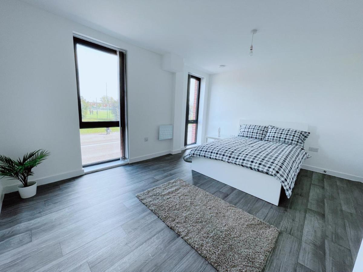 מלון מנצ'סטר Modern House מראה חיצוני תמונה